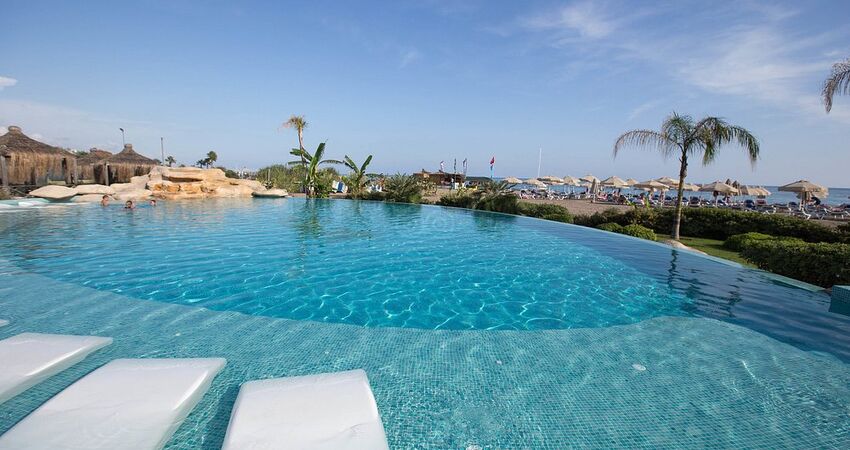 Starlight Resort Hotel