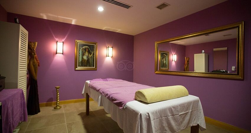 Starlight Resort Hotel